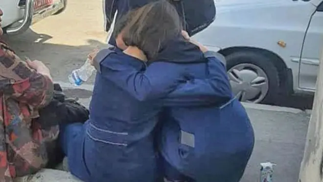 स्कूली छात्राएं