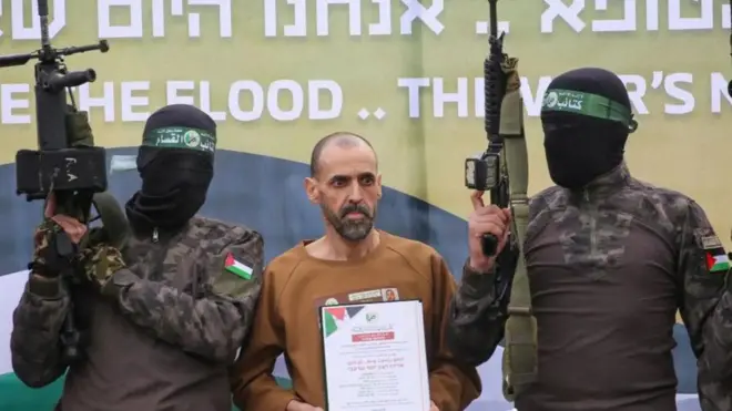 Hamas waliwaachilia mateka zaidi, akiwemo Eli Sharabi, siku ya Jumamosi