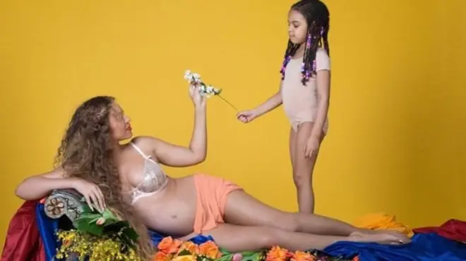 Beyonce baru-baru ini merilis rangkaian foto kehamilannya.