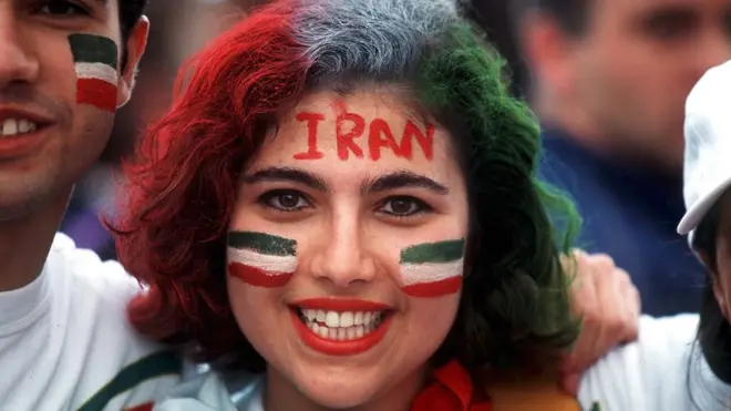 مشجعات كرة القدم في إيران