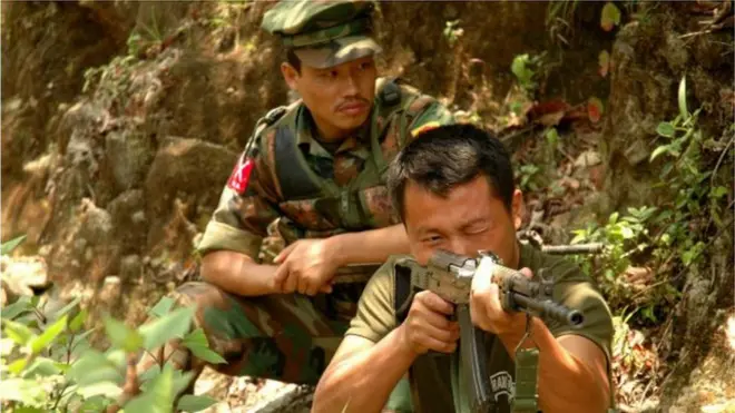 ကေအိုင်အေ ကချင်လွတ်လပ်ရေးတပ်ဖွဲ့ စစ်သည်တွေ