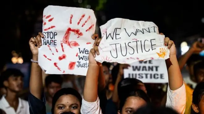 कोलकाता रेप के बाद 14 अगस्त को महिलाओं ने रिक्लेम द नाइट मार्च आयोजित किया