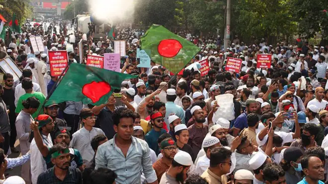 बांग्लादेश प्रदर्शनकारी