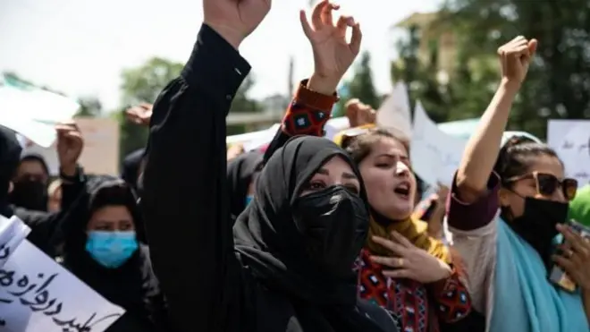 افغانې ښځې 