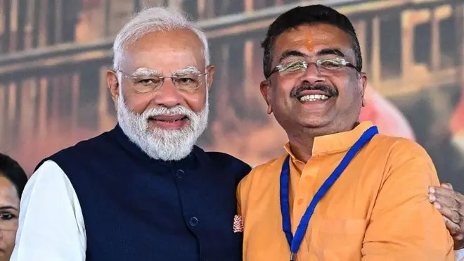 शनिवार को पीएम नरेंद्र मोदी शुभेंदु अधिकारी के शपथ ग्रहण समारोह में 
