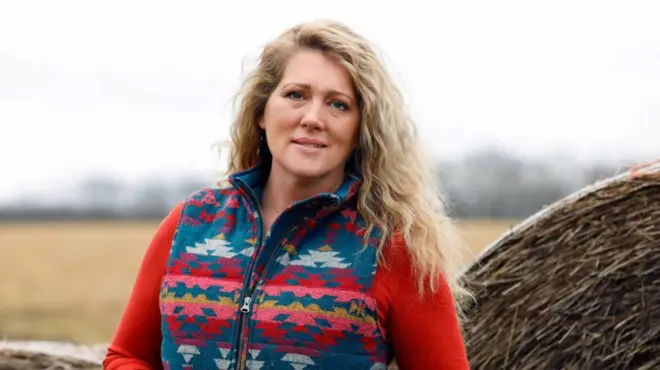 सरोगेट आमा