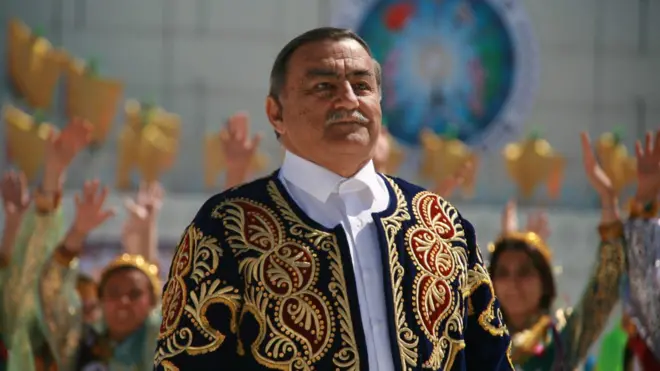 دولتمند خال آوازخوان سرشناس سبک سنتی موسوم به «فلک» در جشن نوروز بی‌بی‌سی