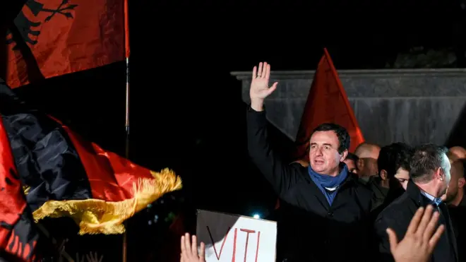 Аљбин Курти прославио је најбољи резултат Самоопредељења од оснивања покрета