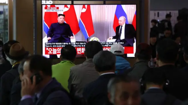 북러 정상회담 뉴스를 지켜보는 시민들