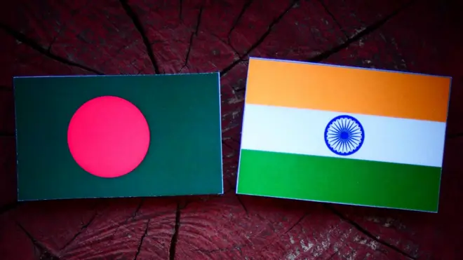 বাংলাদেশ ও ভারতের পতাকা