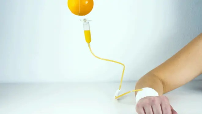 Cuunfaa burtukaanaa yeroo karaa hidda dhiigaa waraanatan