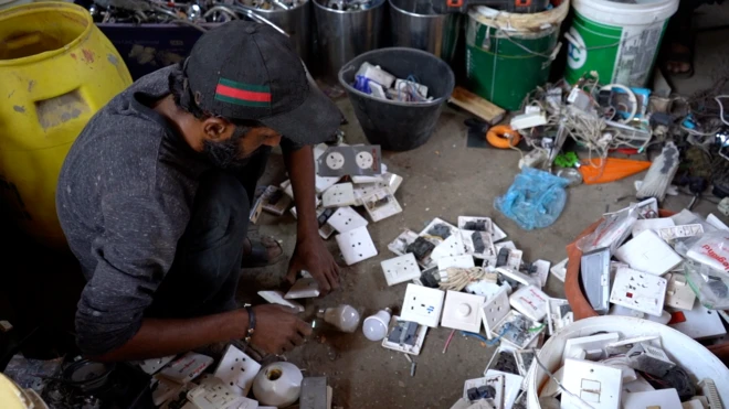 امپورڈ الیکٹرانک کچرا