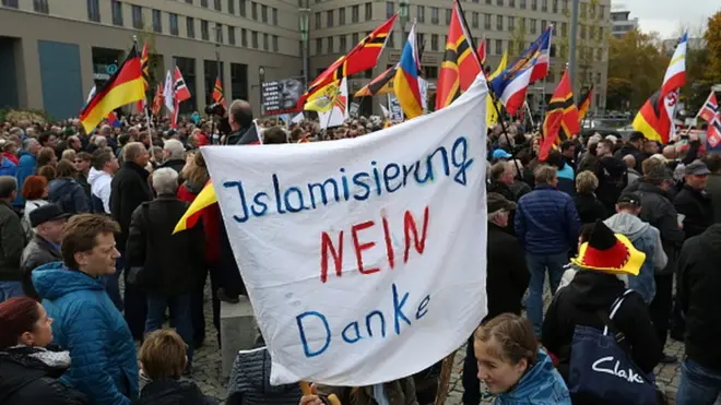 Dresden'de Pegida eylemi