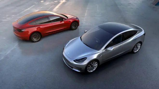 Tesla Model 3 dirancang untuk pasar massal dengan harga terjangkau.