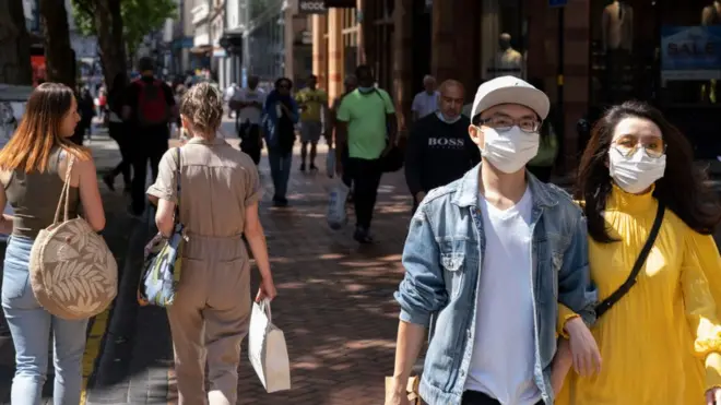 У ВООЗ попередили про початок нової хвилі пандемії