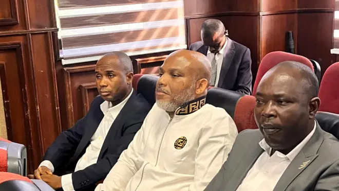 Aworan Nnamdi Kanu ni ile ẹjọ