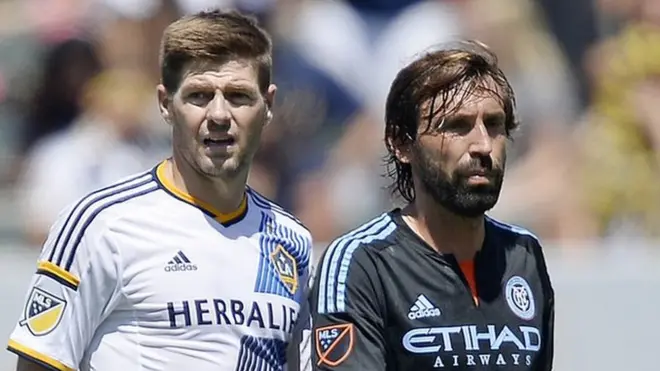 Como en la Champions League o la Eurocopa, Gerrard y Pirlo se enfrentan en las canchas de Estados Unidos con sus nuevos equipos.