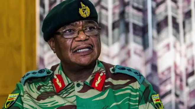 Panglima bersenjata Zimbabwe, Jenderal Constantino Chiwenga, memperingatkan intervensi militer dimungkinkan.