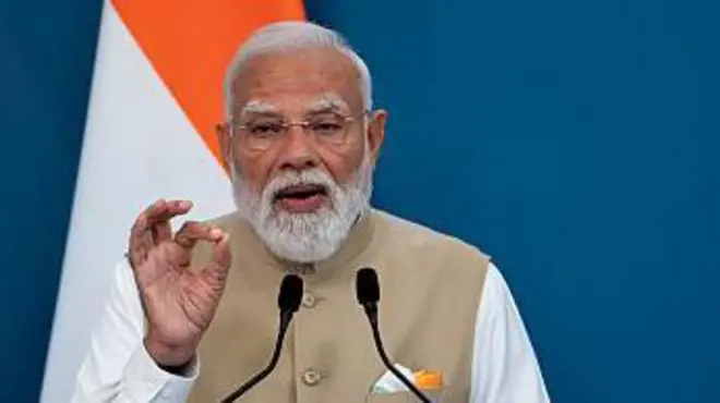 इटली में संबोधित करते भारतीय पीएम नरेंद्र मोदी. 