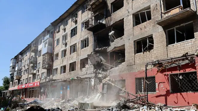 تخریب یک ساختمان مسکونی در کی‌یف در حملات 