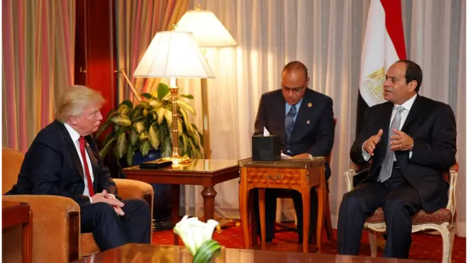 وصفت جريدة الجمهورية المصرية زيارة السيسي بأنها "زيارة تاريخية تعيد الدفء بعد ثماني سنوات عجاف"