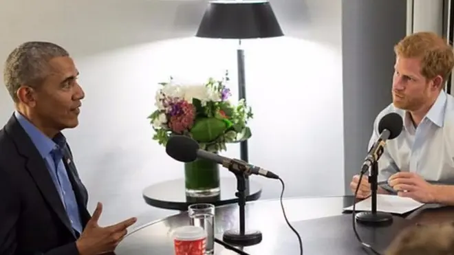 හැරී කුමරු ජනාධිපති ඔබාමා සමඟ සාමාජ මාධ්‍ය භාවිතය පිළිබඳව සාකච්ඡා කරයි