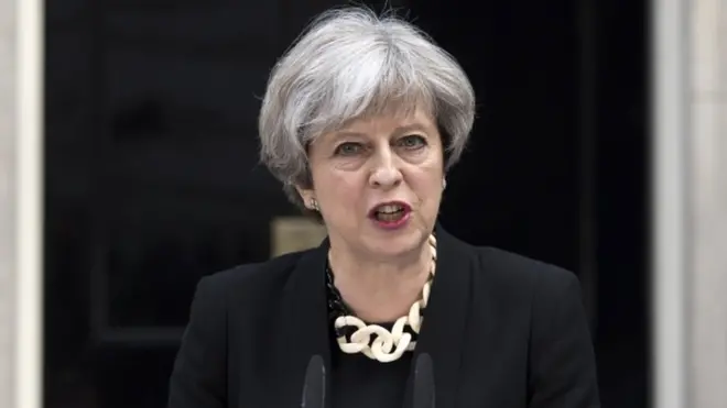 برطانوی وزیر اعظم نے اتوار کو ہونے والے حملے کے پیش نظر ٹکنالوجی کمپنیوں کو تنقید کا نشانہ بنایا تھا