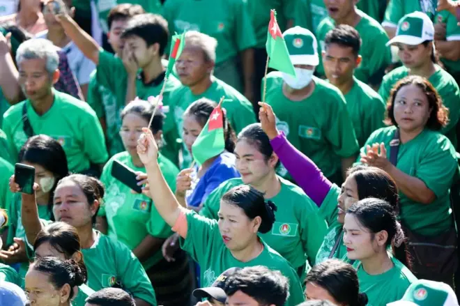 ကြိုတင်အနိုင်ရနေတဲ့အထဲမှာ ကြံ့ခိုင်ရေးက ၂၈ နေရာနဲ့ အများဆုံးဖြစ်ပါတယ်။