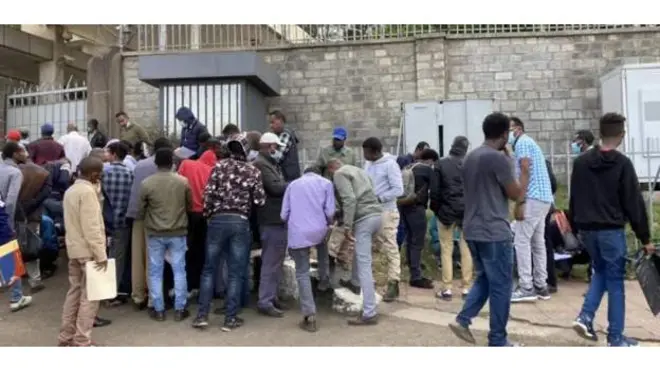 ዝተሰለፉ ኢትዮጵያውያን