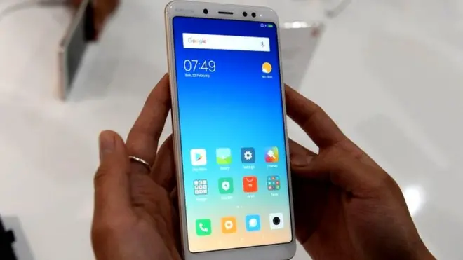 મોબાઇલની તસવીર