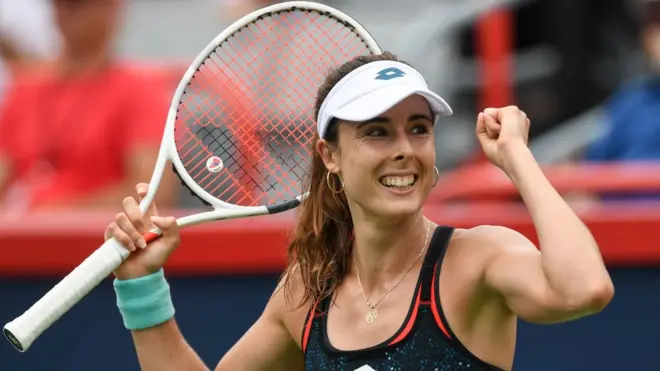 Згідно з правилами, Алізе Корне не могла робити те, що дозволено чоловікам-тенісистам. Але вона зняла майку