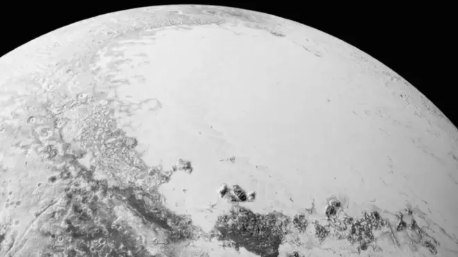 Плутон је деградиран на патуљасту планету 2006. године, остављајући празно место за нову девету планету