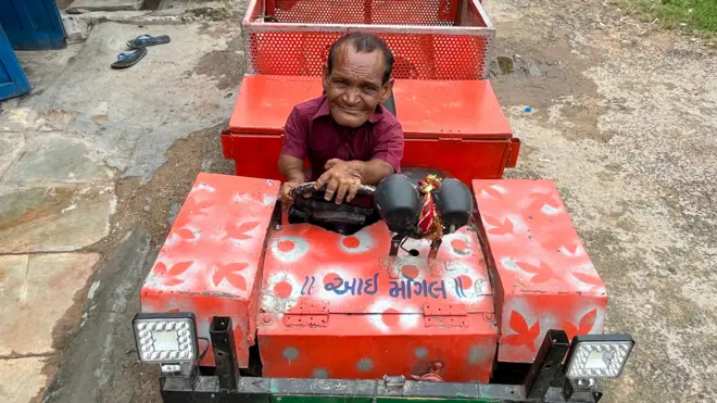 કાર, કદ, જીવન, જિંદગી, ગુજરાત, ગાંધીનગર, વિકલાંગ, બીબીસી ગુજરાતી