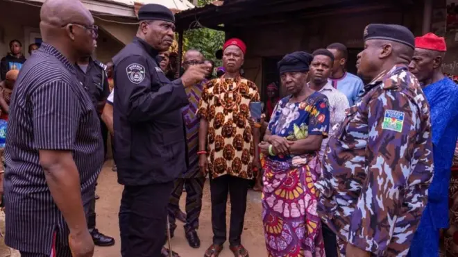 Ezinaụlọ e gburu ụmụ ha abụọ