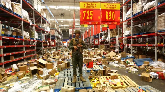 saqueos en un supermercado de Chile.
