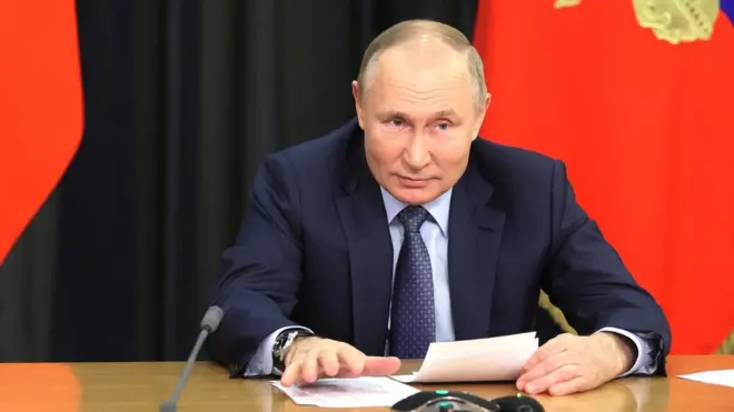 Путин Украина масаласида оҳангини кучайтирмоқда