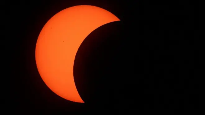 El eclipse parcial