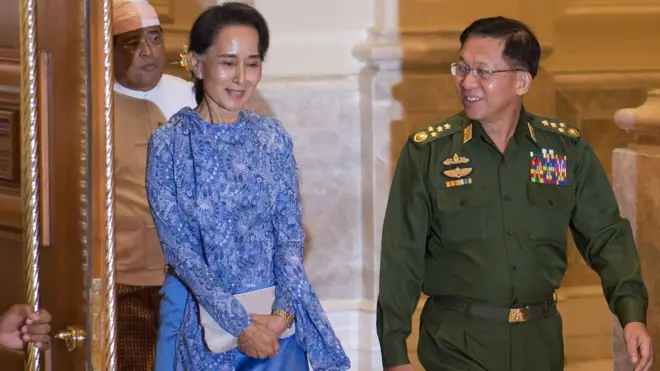 Daw Aung San Suu Kyi and Army Chief Min Aung Hlaing