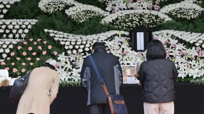 Люди и венки