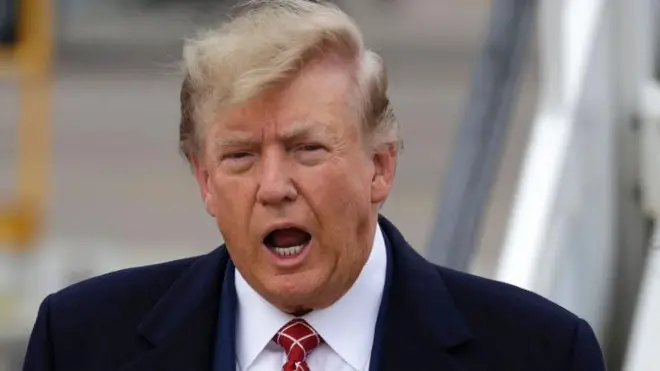 ট্রাম্প এখন দুটি মামলায় অভিযুক্ত