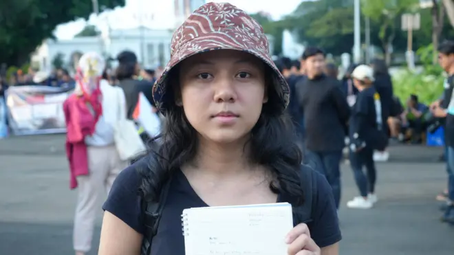 Sangayu Piwulang Sae terharu karena kisah perjuangan Sumarsih saat menghadiri aksi Kamisan