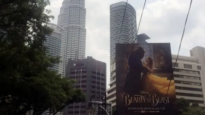 ممارسات المثلية الجنسية مجرمة في ماليزيا بموجب القانونين المدني والديني