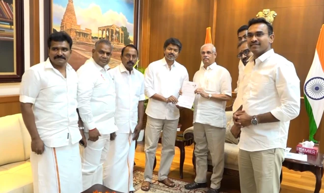 தவெக, விஜய் 