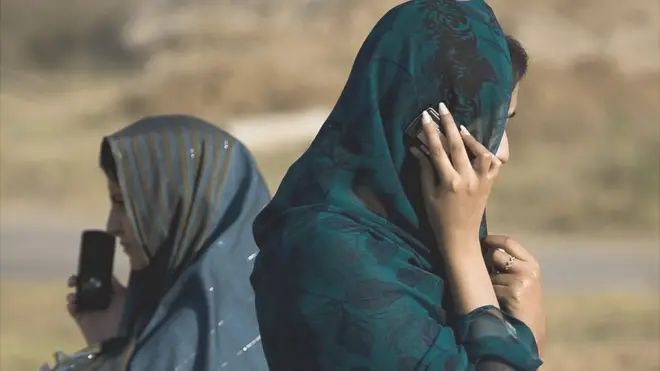 ٹیکسوں کی یہ کٹوتی طلبہ کی جیب پر بھی بھاری پڑتی ہے