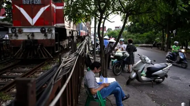 Góc phố Hà Nội ngày 9/7