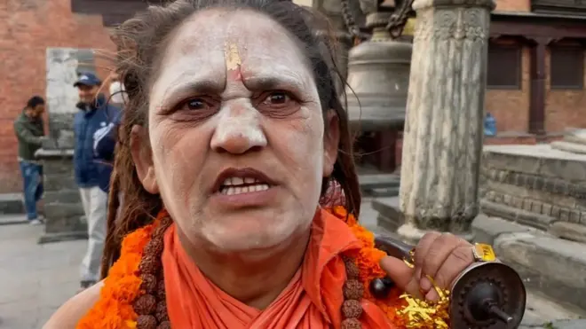 शिवरात्रिः महिला नागा साधु भन्छिन्, 'परमात्मा र प्रेमको कुनै रङ्गरूप हुँदैन'