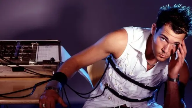 माता पिता के साथ रहना