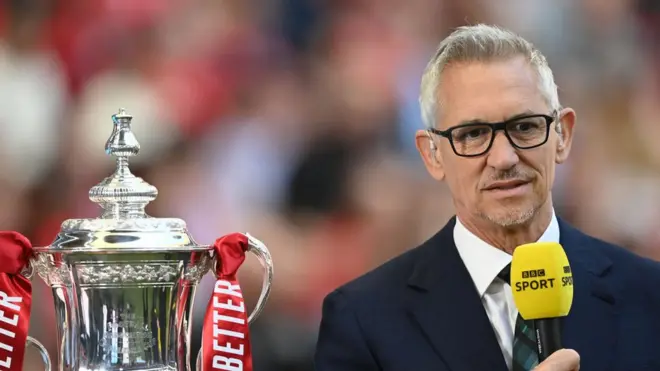 المذيع الرياضي غاري لينيكر