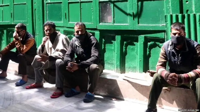 कश्मीरी मज़दूर