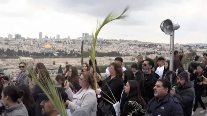 مسيرة أحد الشعانين في القدس